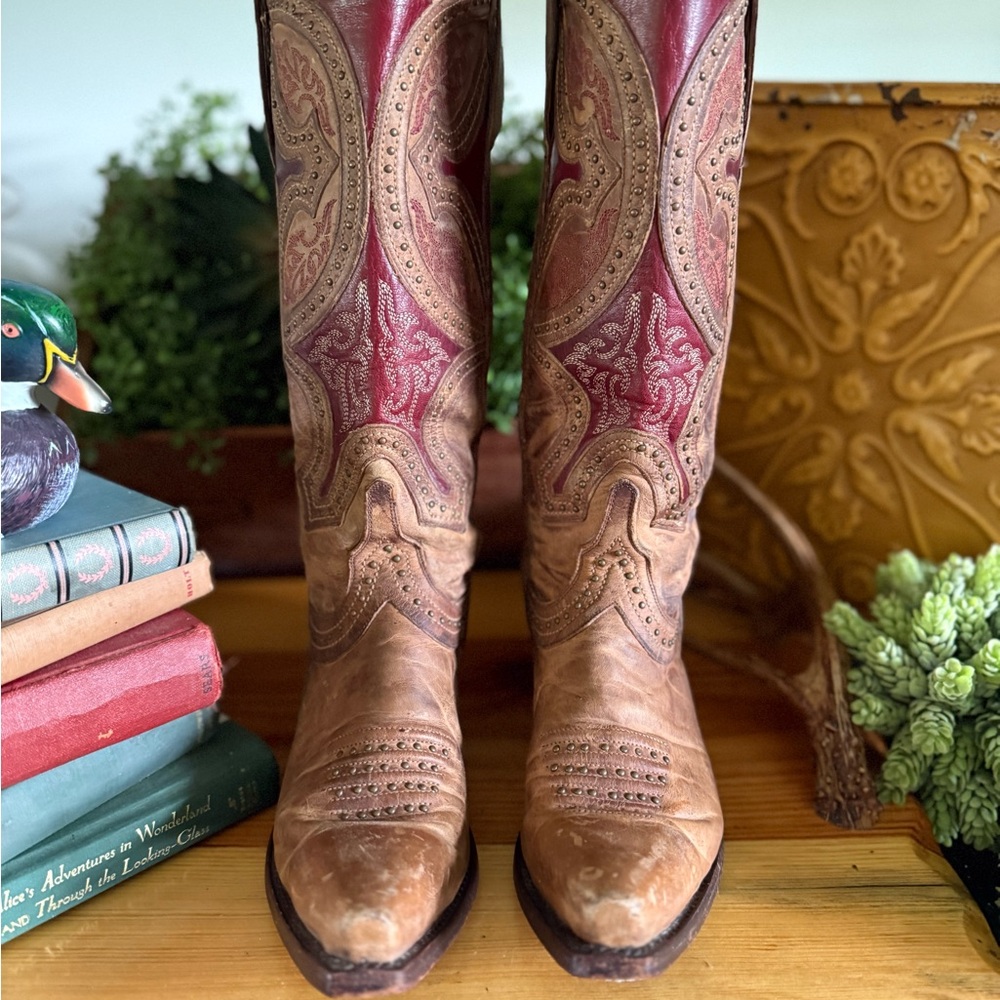 Lucchese M4861 Size 6.5B